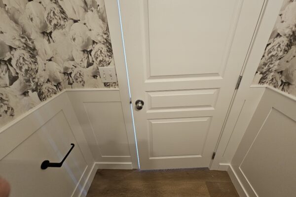 vacon-homes-bathroom-renovation-wainscotting-wallpaper-traditional-2 vacon-homes-bathroom-renovation-wainscotting-wallpaper-traditional-2